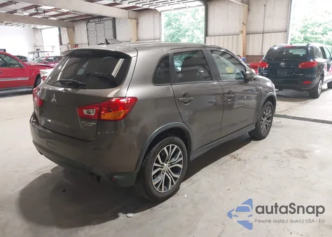 2017 Mitsubishi Outlander Sport 2.0 Es/2.0 Le z USA, uszkodzony, nr VIN JA4AP3AU8HZ014930
